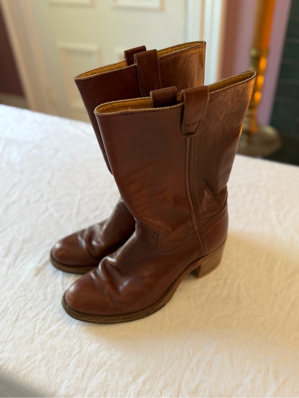 Women’s Vintage Brown Leather Heeled Traditional Western Roper/ Work Boot Size 8